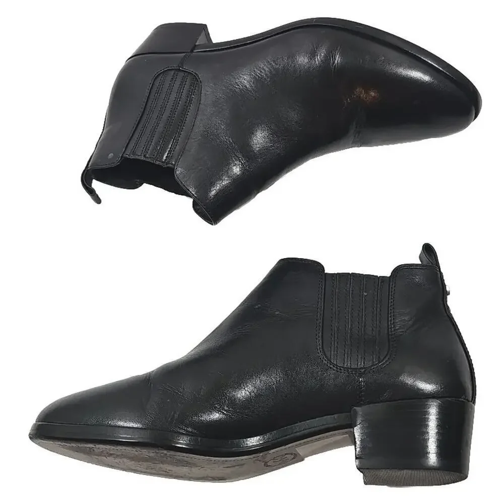 Michael Kors ~Woman Size 6.5~ Black Leather Booties Pull-On.